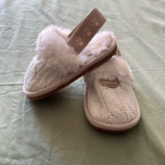 Infant white Bear Paw Faux Fur Lined Slippers Size 6-12 Months - Picture 2 of 8